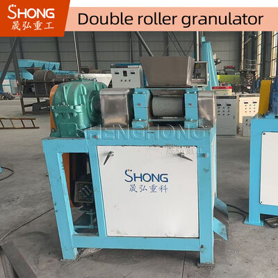 Inorganic Compound Fertilizer Double Roller Granulator ohne Trocknungstechnologie und mit geringem Energieverbrauch 380V Extrusionspellet-Maschine