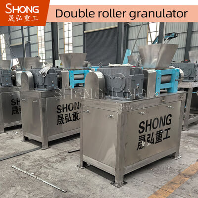 Doppelrollen-Extrusionsdüngergranulator mit CE-Zertifikat, Kapazität 1,5 Tonnen pro Stunde, Kohlenstoffstahlbau